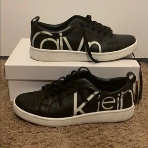 CALVIN KLEIN DANYA SNEAKERS 8.5